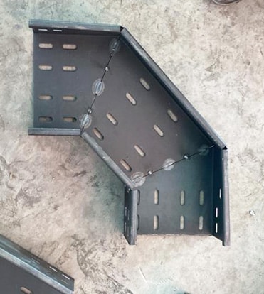 زانویی سینی کابل عمودی