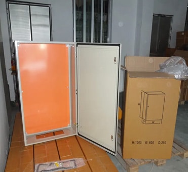 خرید جعبه تقسیم فلزی برق درجه یک